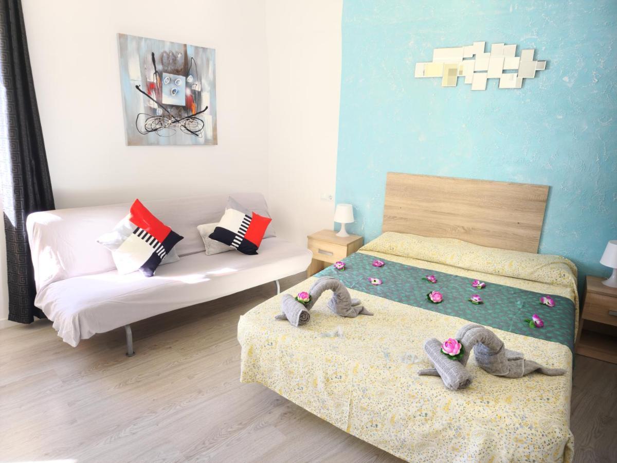 Daniel Beachfront, 2 Rooms Wifi Free Playa de las Américas Extérieur photo